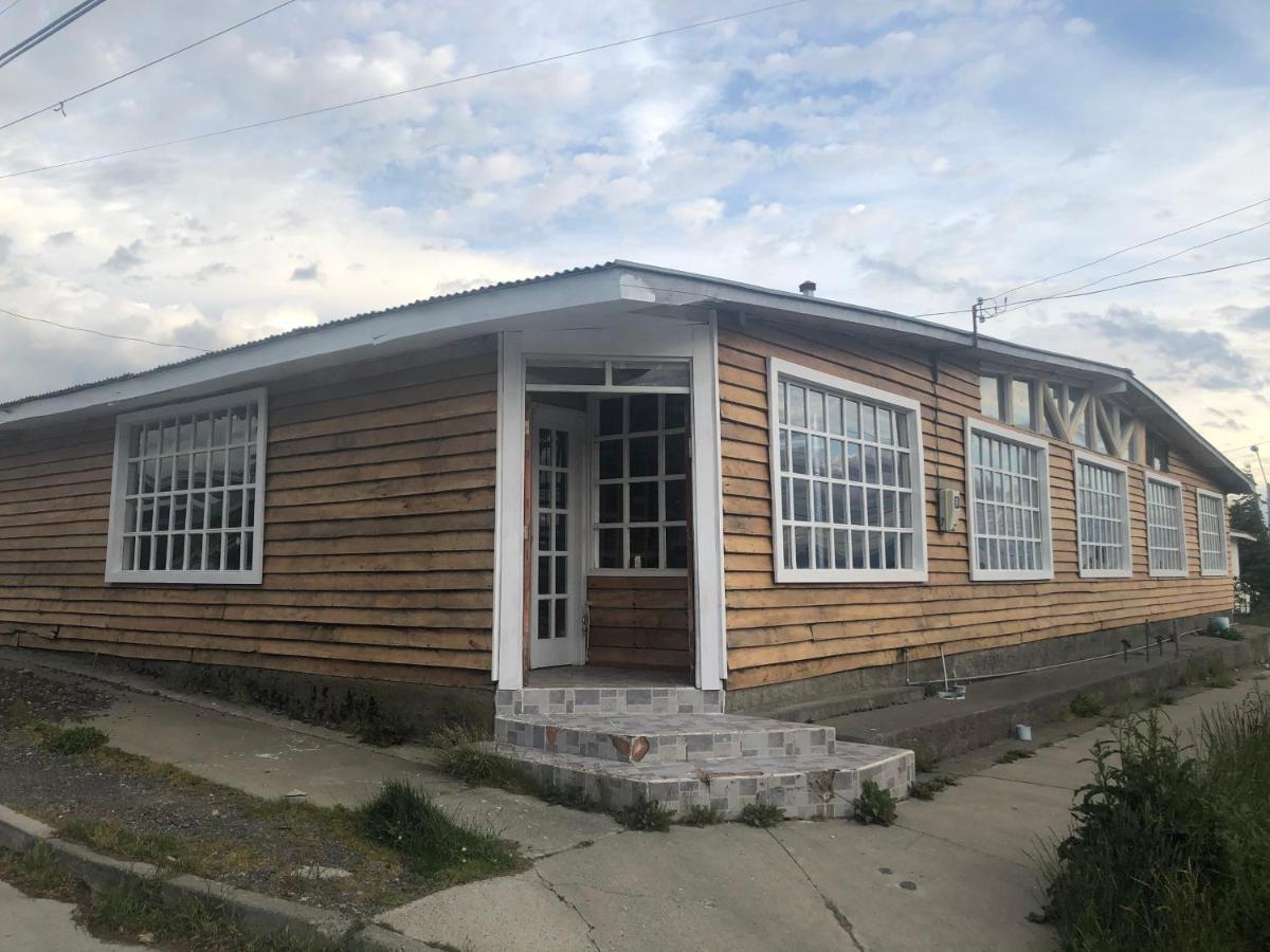 Hotel El Sendero Puerto Natales Esterno foto