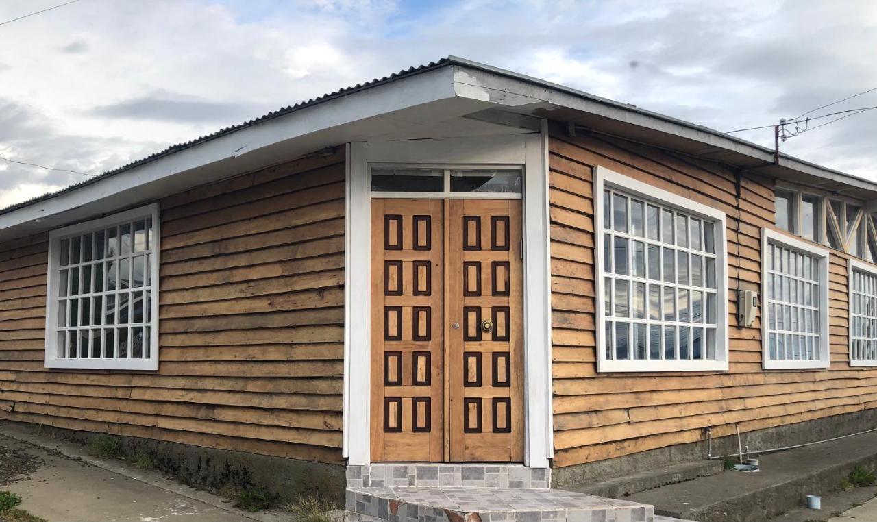 Hotel El Sendero Puerto Natales Esterno foto